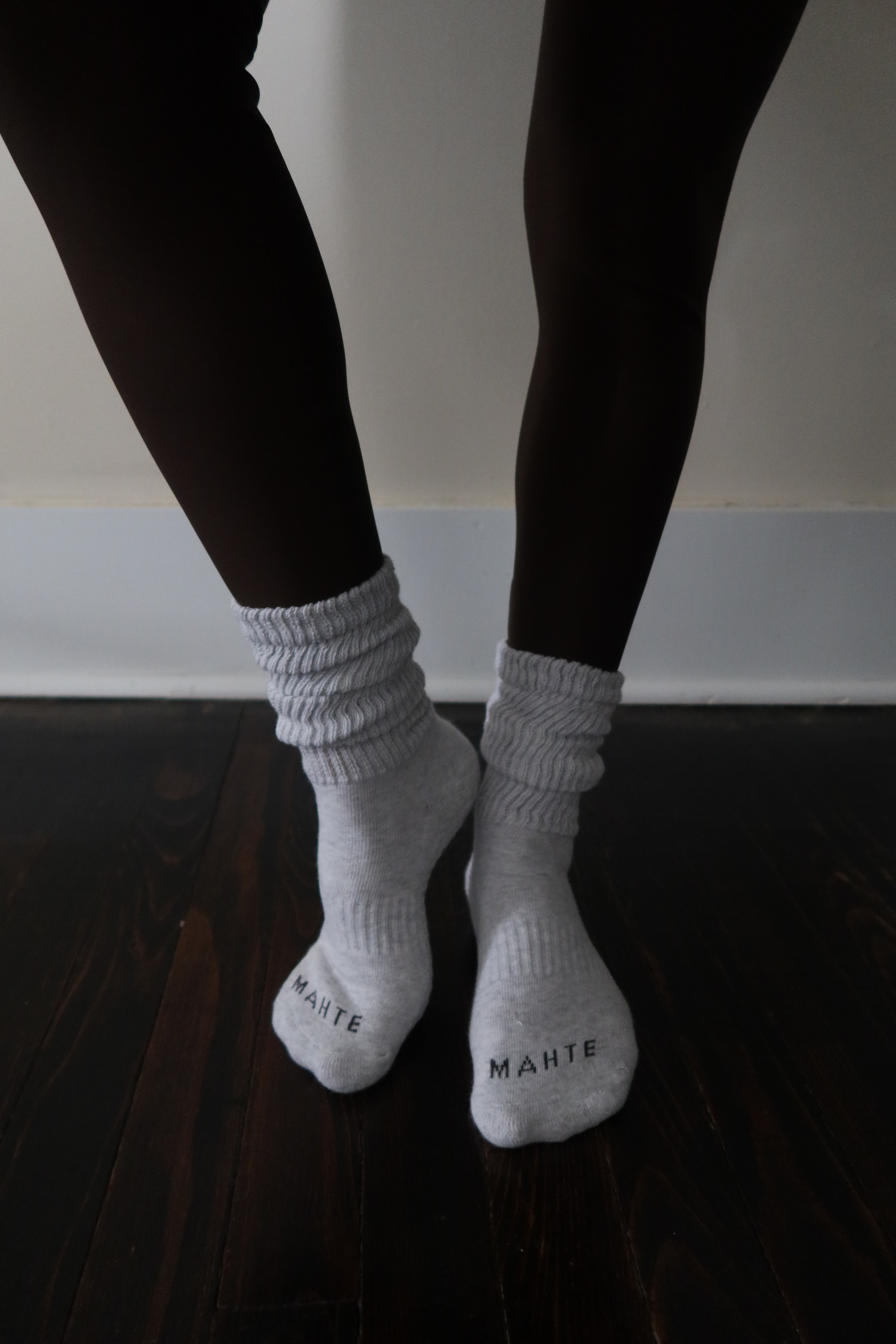 MAHTE Signature Scrunch - Grey