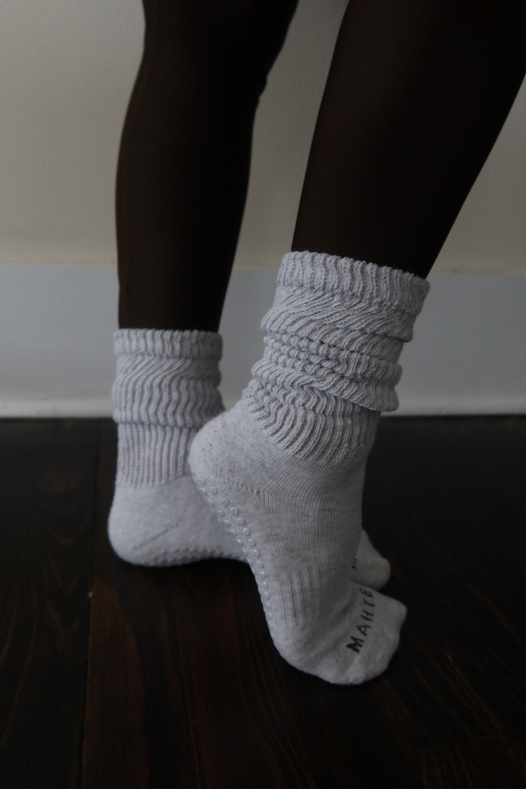 MAHTE Signature Scrunch - Grey